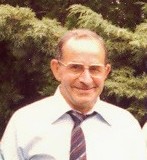 Klik voor foto in apart venster roger_osstyn.jpg